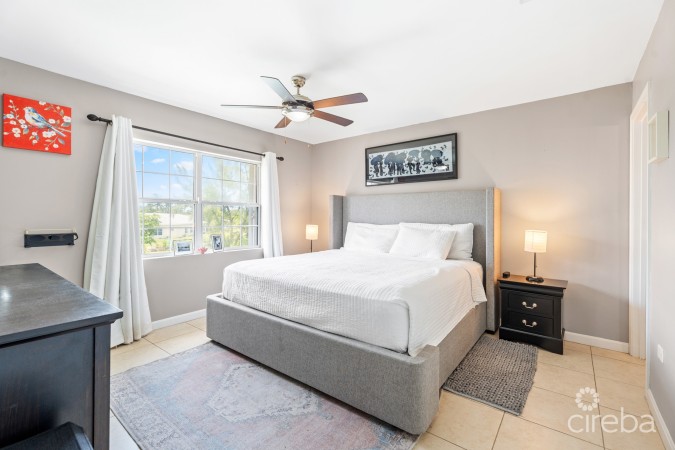 UPGRADED 2BEDS CANALFRONT