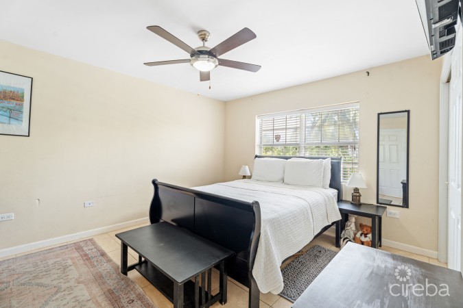 UPGRADED 2BEDS CANALFRONT