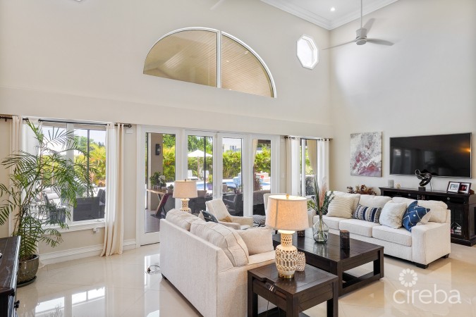 GOVERNORS HARBOUR ESTATE HOME