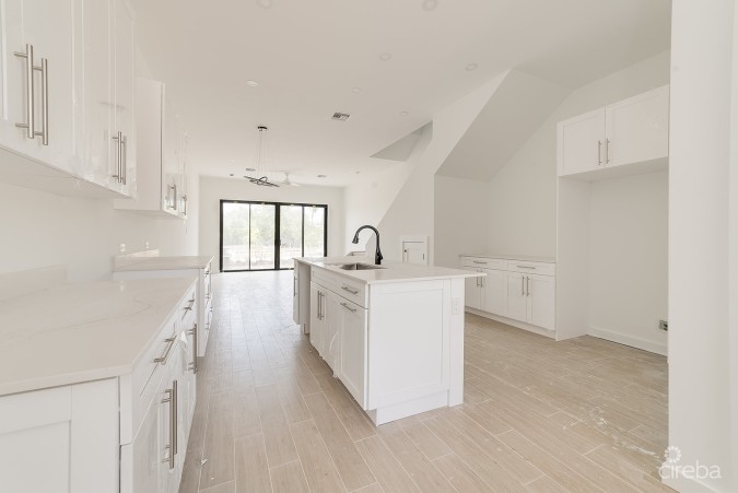 PRIVE PHASE 1 2 BED 2.5BATH, POOL VIEW