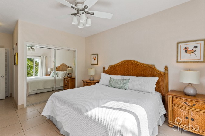 KAIBO 20, BEACH FRONT CONDO