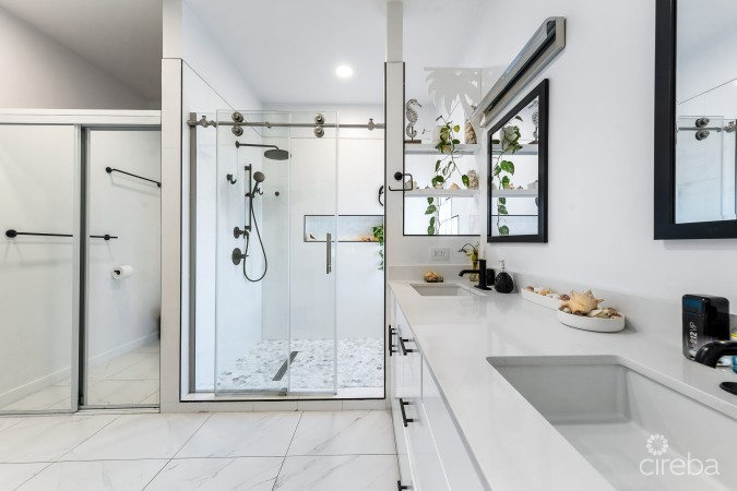 FULLY REMODELED 3BR FAMILY HOME IN NORTH SOUND ESTATES