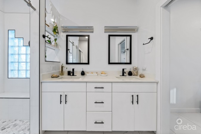 FULLY REMODELED 3BR FAMILY HOME IN NORTH SOUND ESTATES