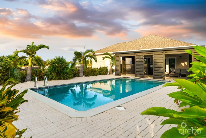 FULLY REMODELED 3BR FAMILY HOME IN NORTH SOUND ESTATES