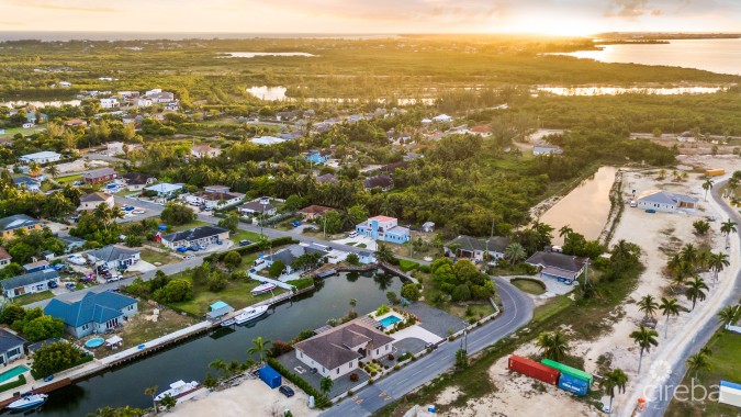 FULLY REMODELED 3BR FAMILY HOME IN NORTH SOUND ESTATES