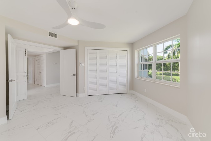 BRITANNIA LIONS COURT #324 - ELEGANT 3-BEDROOM CORNER UNIT | 2,100 SQFT | GOLF COURSE VIEWS