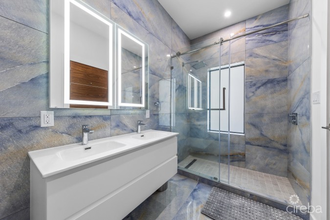 BAHIA  12 - 3 BED 3.5 BATH , SOUTH SOUND