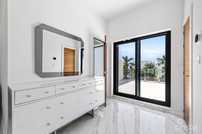 BAHIA  12 - 3 BED 3.5 BATH , SOUTH SOUND