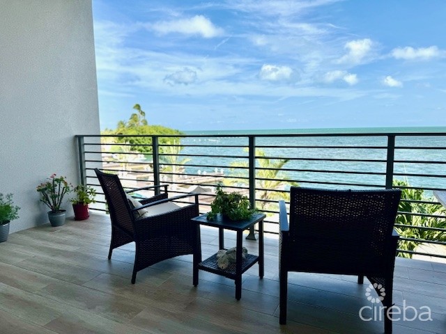 OCEAN CREST #21, GEORGE TOWN WATERFRONT