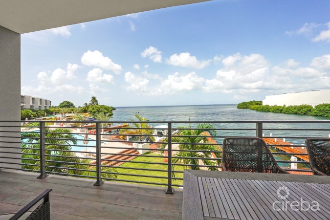 OCEAN CREST #21, GEORGE TOWN WATERFRONT