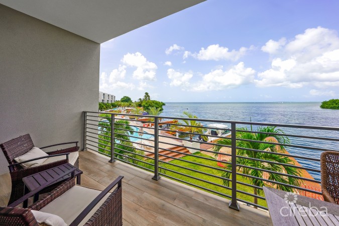 OCEAN CREST #21, GEORGE TOWN WATERFRONT