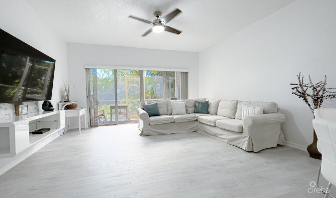 SOUTHAMPTON GARDENS 2 BED, 2.5 BATH TOWNHOUSE