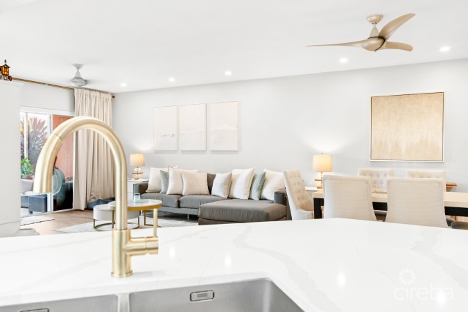 BRITANNIA, REGENTS COURT 613,  WITH DOCK