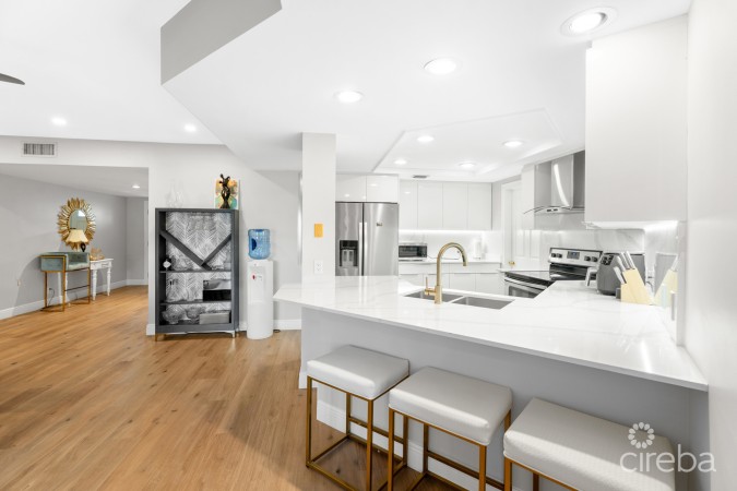 BRITANNIA, REGENTS COURT 613,  WITH DOCK