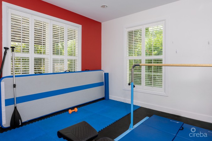 BIMINI DR - EXECUTIVE CANAL FRONT HOME IN GRAND HARBOUR