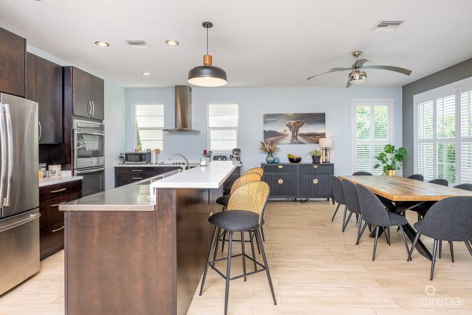 BIMINI DR - EXECUTIVE CANAL FRONT HOME IN GRAND HARBOUR