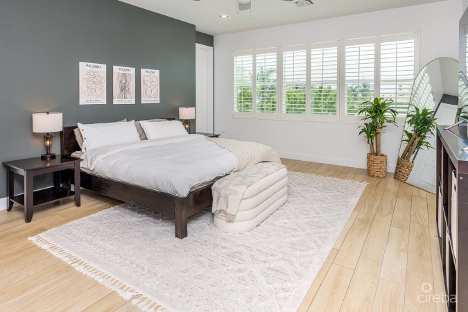 BIMINI DR - EXECUTIVE CANAL FRONT HOME IN GRAND HARBOUR