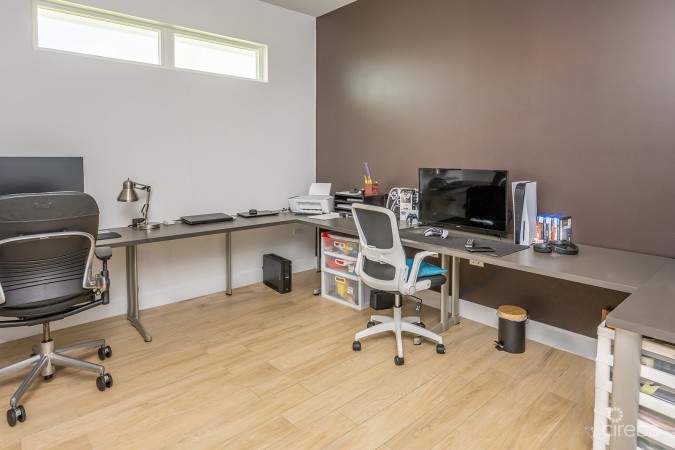 BIMINI DR - EXECUTIVE CANAL FRONT HOME IN GRAND HARBOUR