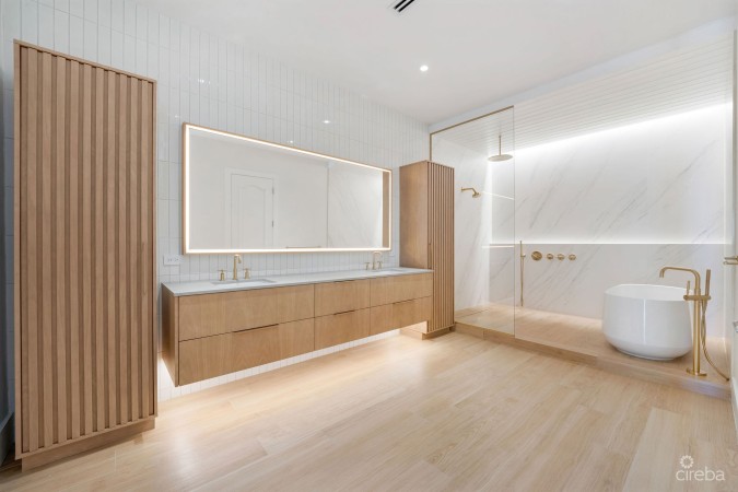 4 BED PENTHOUSE SEVEN MILE BEACH MANDALAY