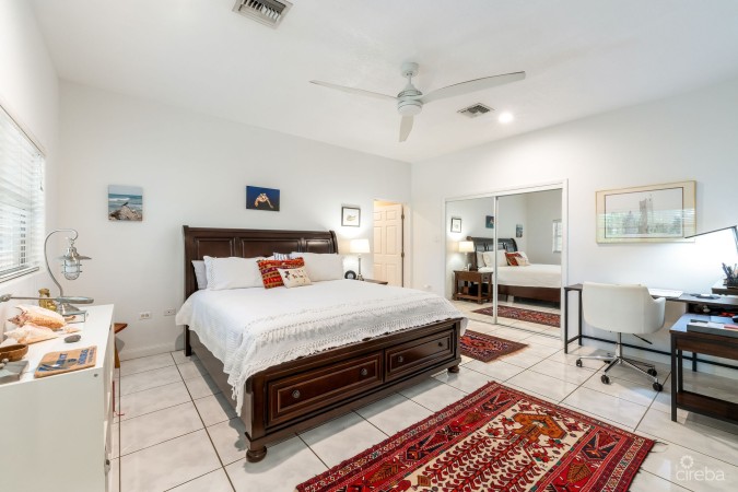 MULBERRY DRIVE 35, SOUTH SOUND HOME