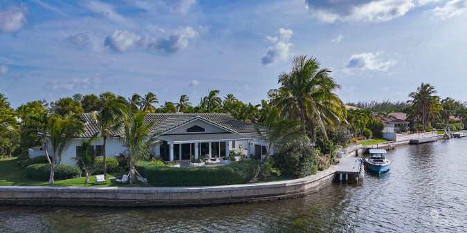 GOVERNORS HARBOUR OCEANFRONT HOME