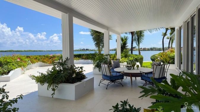 GOVERNORS HARBOUR OCEANFRONT HOME