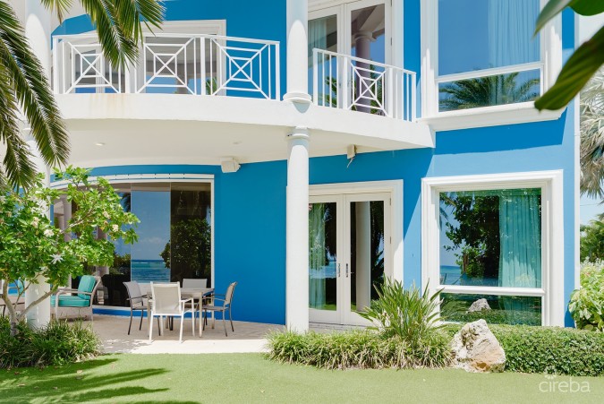 THE BLUE HOUSE - WATERFRONT HOME SOUTH SOUND ROAD