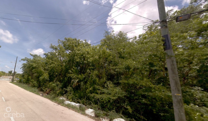 PRIME CORNER LOT IN TRANQUIL FRANK SOUND – 0.40 ACRES