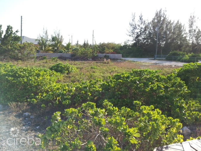 DOUBLE CANAL FRONTAGE OMEGA BAY LOT