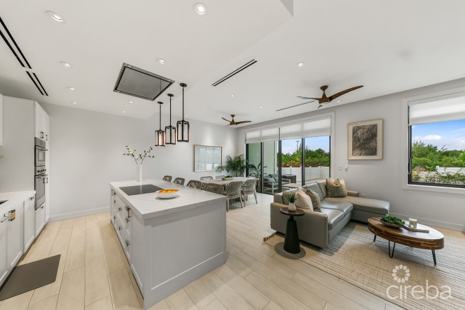 OLEA 106, CANAL FRONT 3 BED DUPLEX