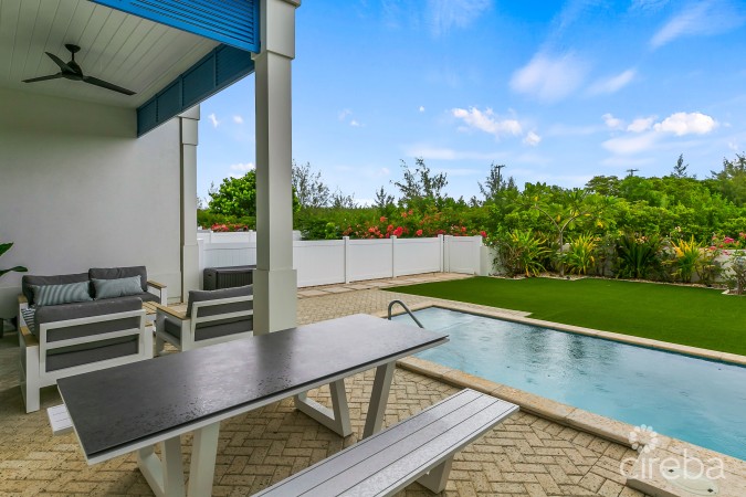 OLEA 106, CANAL FRONT 3 BED DUPLEX