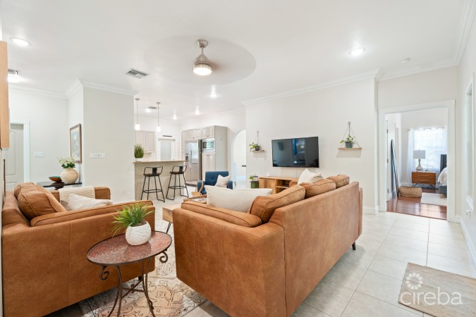 ORCHID HEIGHTS 32, MIDSUMMER DRIVE HOME