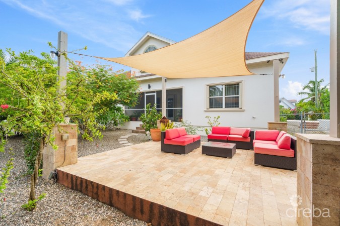 ORCHID HEIGHTS 32, MIDSUMMER DRIVE HOME