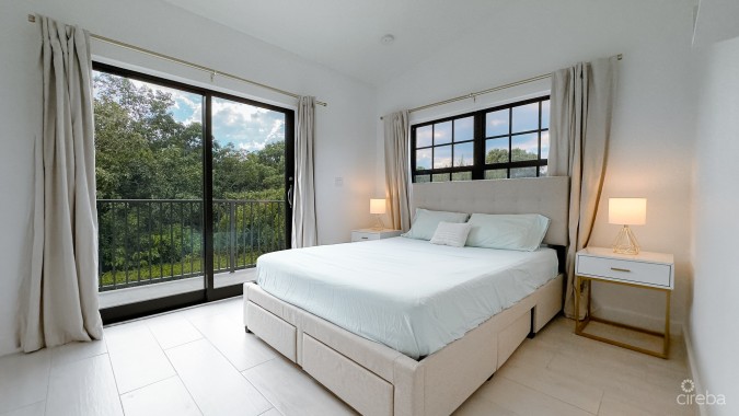 1BED CONDO WEST BAY SIENA GARDENS