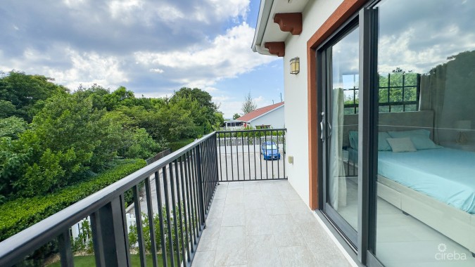 1BED CONDO WEST BAY SIENA GARDENS