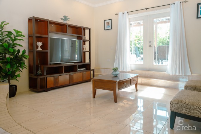 4 BEDROOM BEAUTIFUL FAMILY HOME IN SAVANNAH