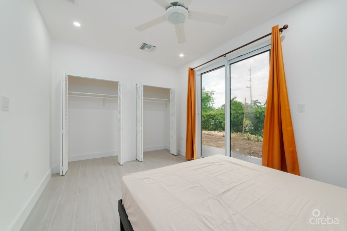 2 BEDROOM CONDO IN YARL