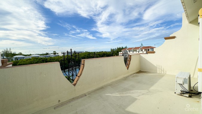 2 BEDROOM SAN SEBASTIAN TOWNHOUSE