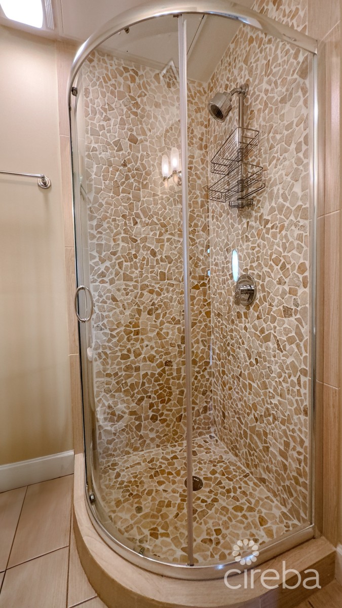 2 BEDROOM SAN SEBASTIAN TOWNHOUSE