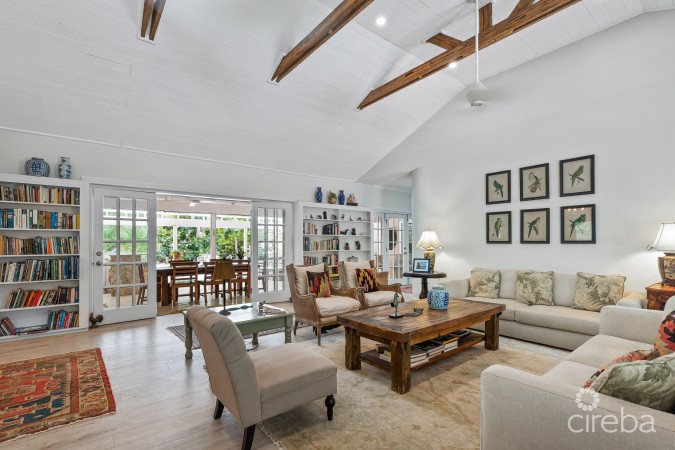 WEBSTER'S DRIVE 69, SOUTH SOUND HOME