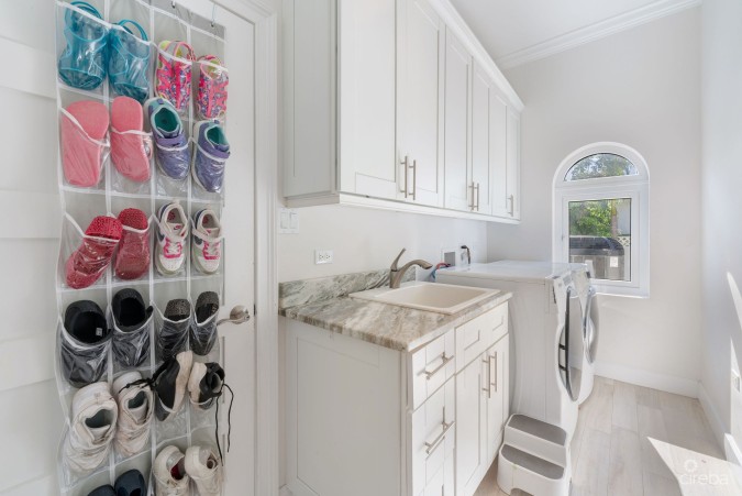 51 CAPTAIN TEMPLE DRIVE - THE PERFECT FAMILY HOME