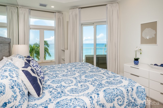 THE PINNACLE VILLA 30 & GARAGE