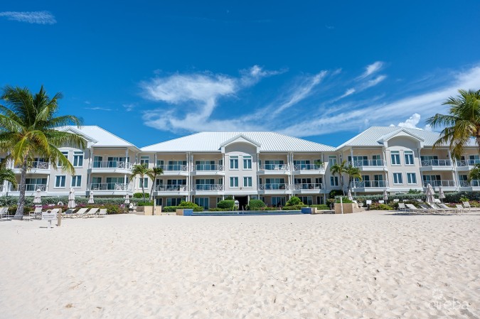 THE PINNACLE VILLA 30 & GARAGE