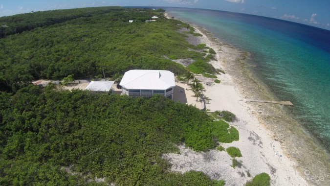 CAYMAN BRAC OCEAN FRONT HOME