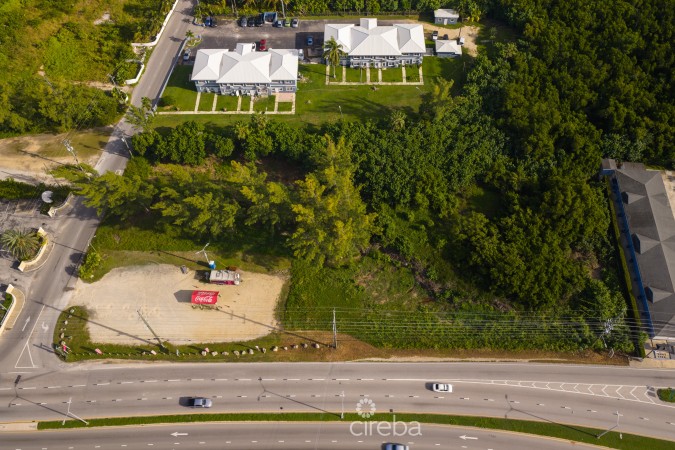 HIGH VISIBILITY COMMERCIAL PARCEL ON SHAMROCK RD