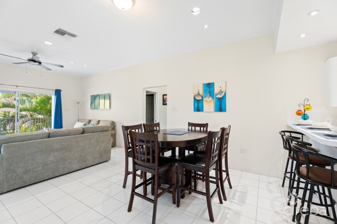 SPACIOUS 3 BEDROOM APARTMENT IN SOUTH SOUND!