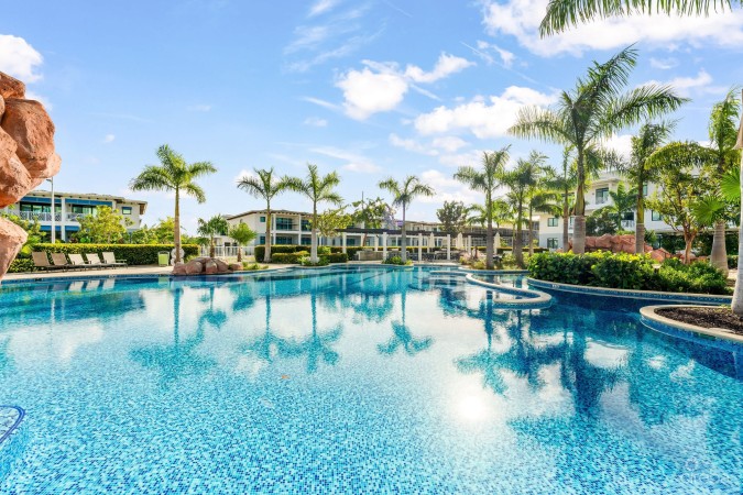 OLEA 414 - PRIVATE GARDEN 2-BED RESIDENCE