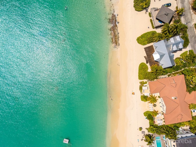 BOGGY SANDS CLUB WITH TWO STORAGE UNITS