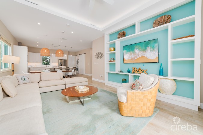 BOGGY SANDS CLUB WITH TWO STORAGE UNITS