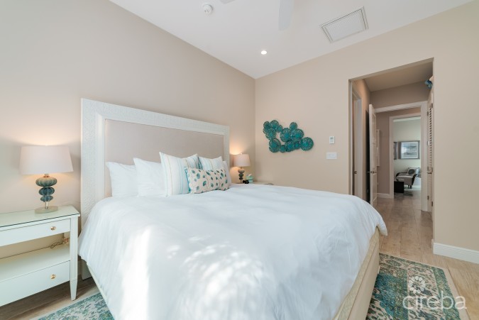 BOGGY SANDS CLUB WITH TWO STORAGE UNITS